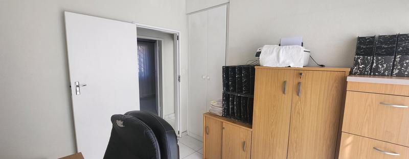 3 Bedroom Property for Sale in Sunnyrock Gauteng