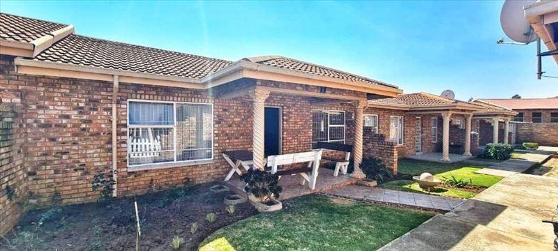 1 Bedroom Property for Sale in Van Dyk Park Gauteng