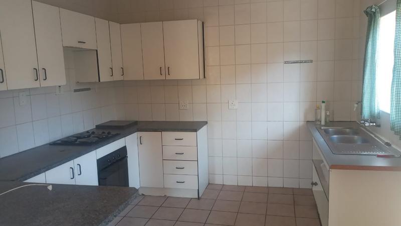 To Let 4 Bedroom Property for Rent in Primrose Gauteng