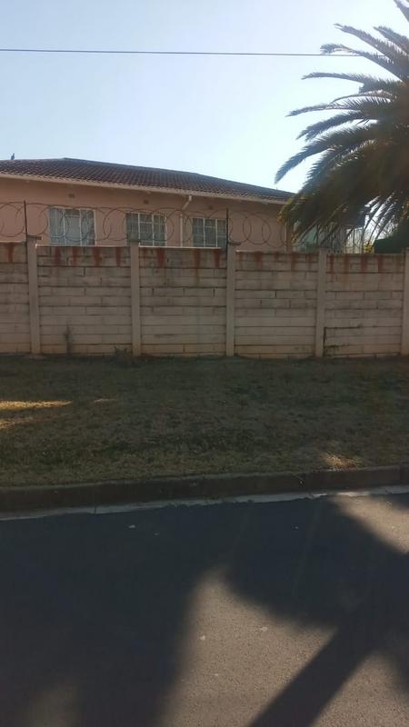 To Let 4 Bedroom Property for Rent in Primrose Gauteng