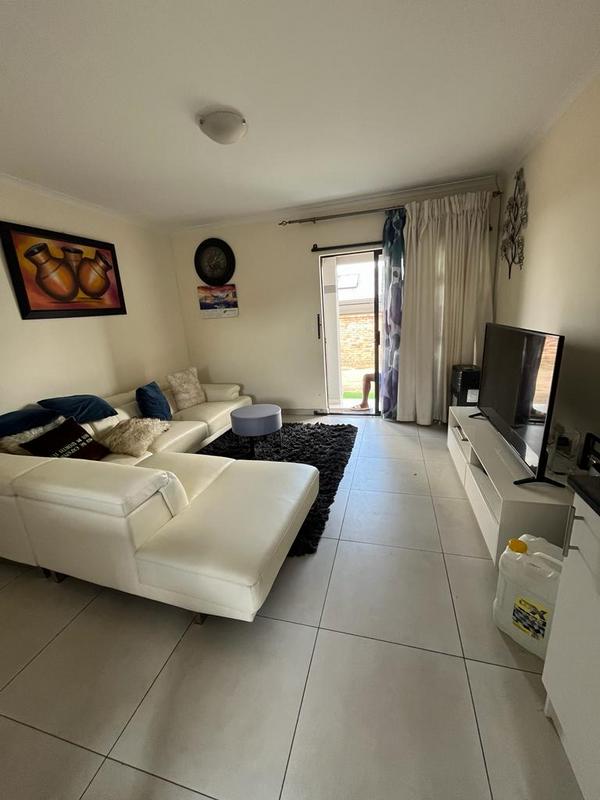 3 Bedroom Property for Sale in Blue Hills Gauteng