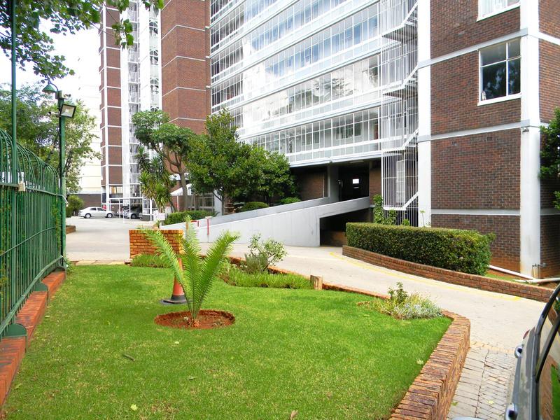 2 Bedroom Property for Sale in Bedford Gardens Gauteng