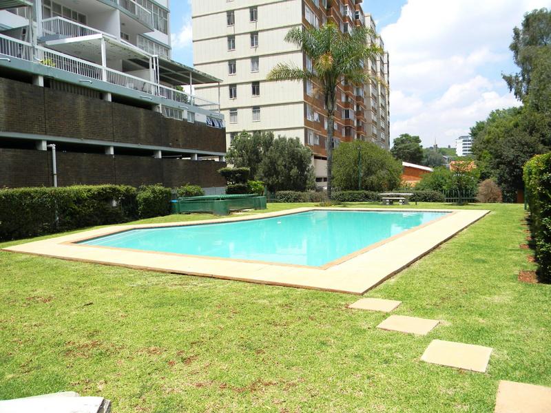 2 Bedroom Property for Sale in Bedford Gardens Gauteng