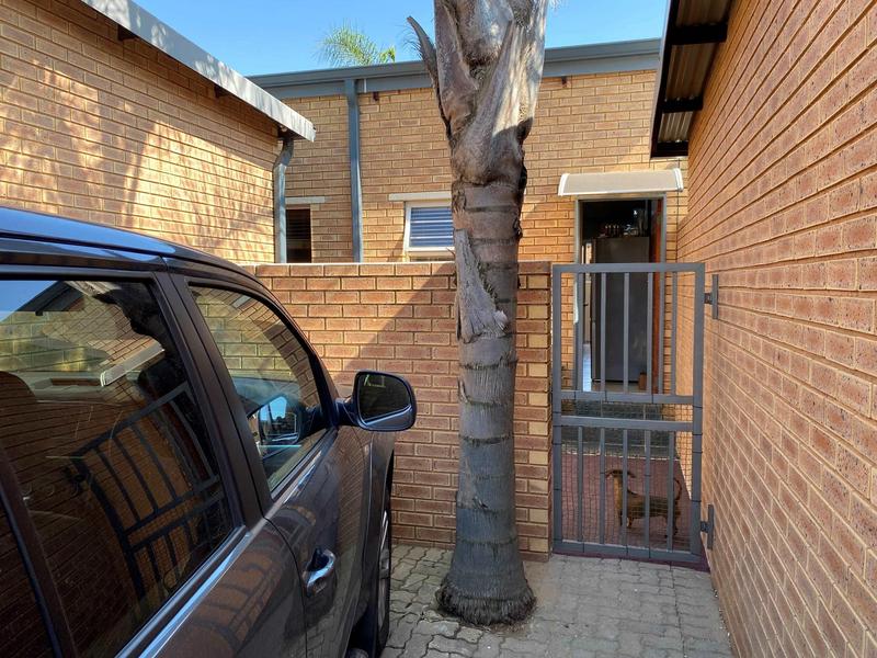 3 Bedroom Property for Sale in Glen Marais Gauteng