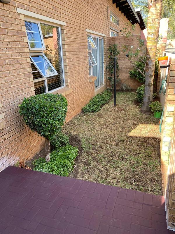 3 Bedroom Property for Sale in Glen Marais Gauteng