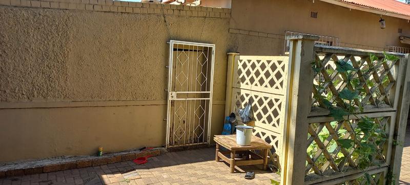 3 Bedroom Property for Sale in Brakpan Central Gauteng