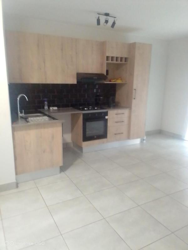 To Let 2 Bedroom Property for Rent in Orlando Gauteng