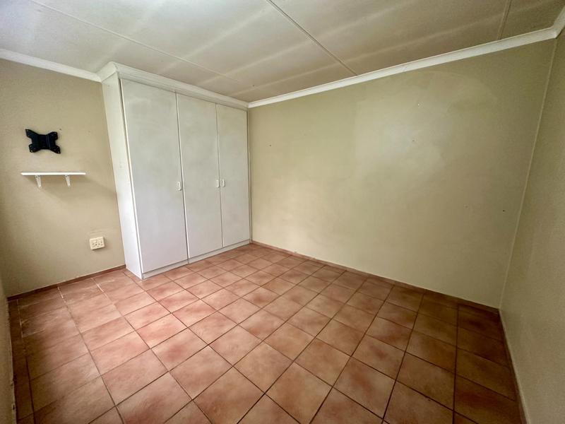 To Let 1 Bedroom Property for Rent in Farmall A H Gauteng