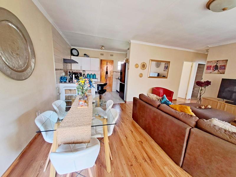 2 Bedroom Property for Sale in Glen Marais Gauteng