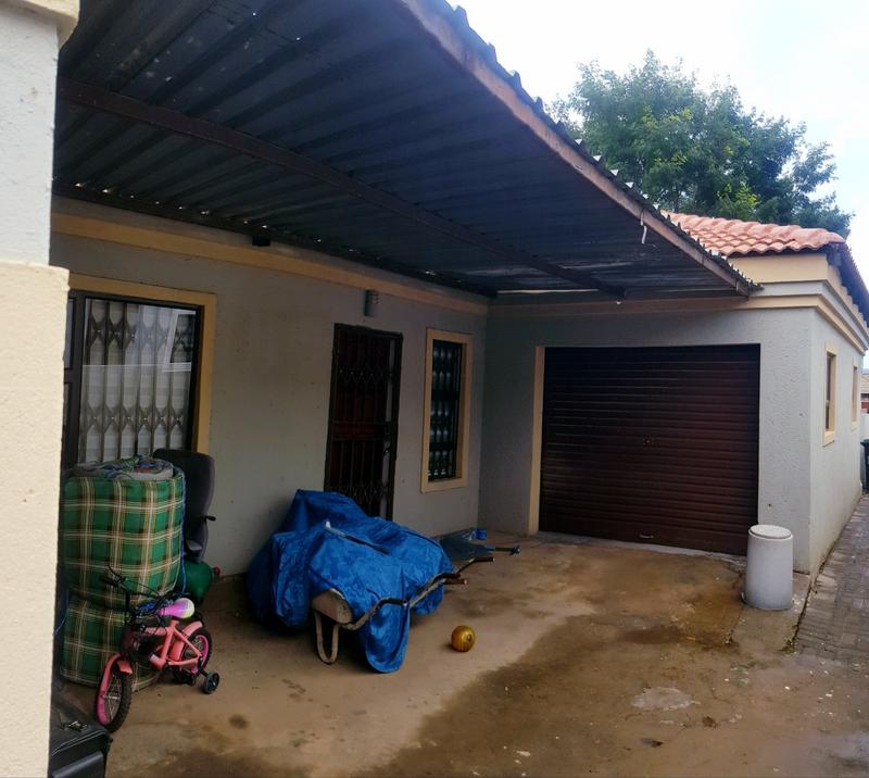 3 Bedroom Property for Sale in Kirkney Gauteng