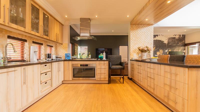 5 Bedroom Property for Sale in Midlands Estate Gauteng