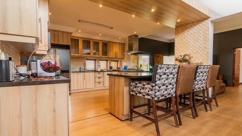 5 Bedroom Property for Sale in Midlands Estate Gauteng