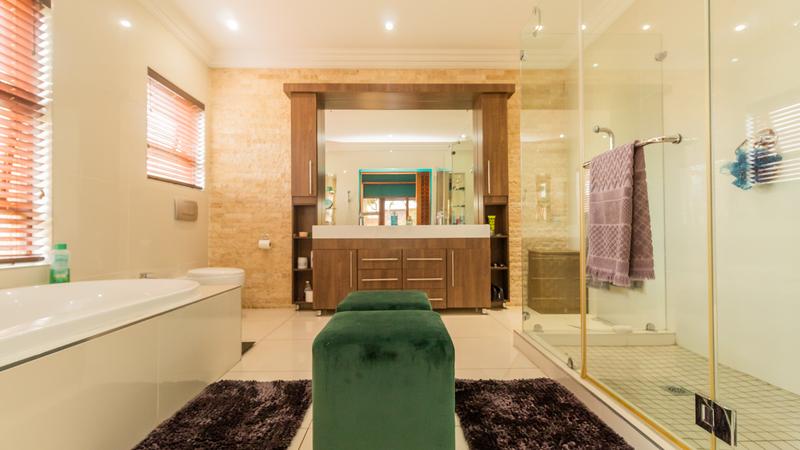 5 Bedroom Property for Sale in Midlands Estate Gauteng