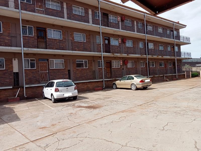 2 Bedroom Property for Sale in Vanderbijlpark CW Gauteng