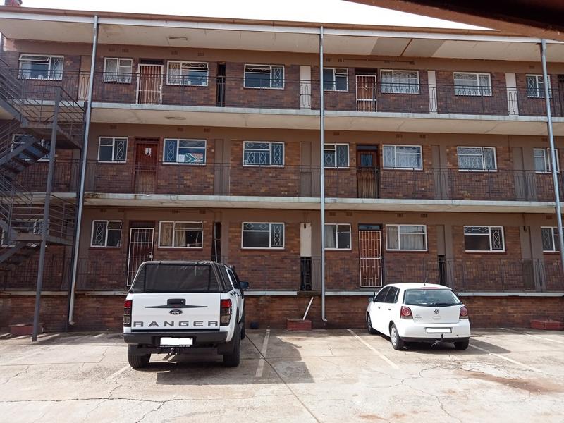 2 Bedroom Property for Sale in Vanderbijlpark CW Gauteng