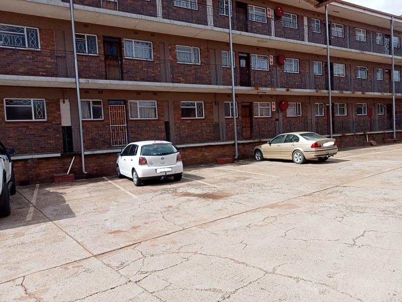 2 Bedroom Property for Sale in Vanderbijlpark CW Gauteng