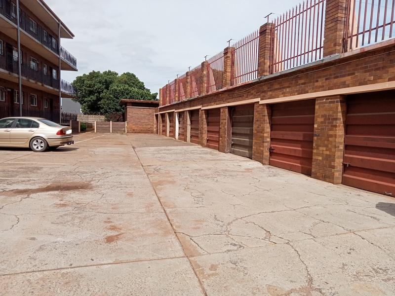 2 Bedroom Property for Sale in Vanderbijlpark CW Gauteng