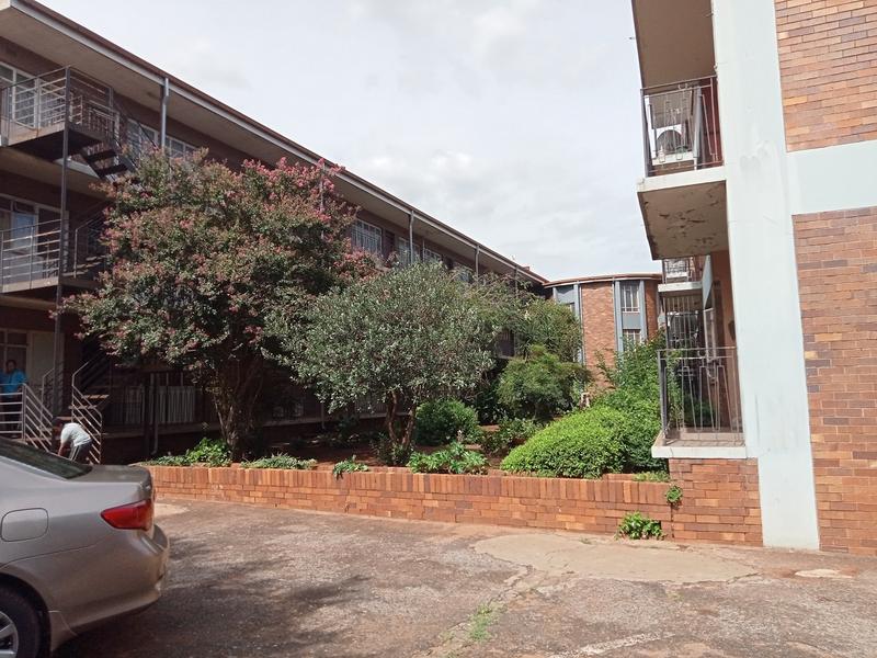 2 Bedroom Property for Sale in Vanderbijlpark CW Gauteng