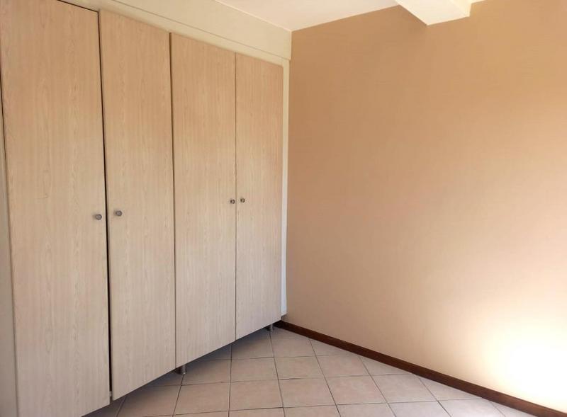 To Let 2 Bedroom Property for Rent in Noordwyk Gauteng