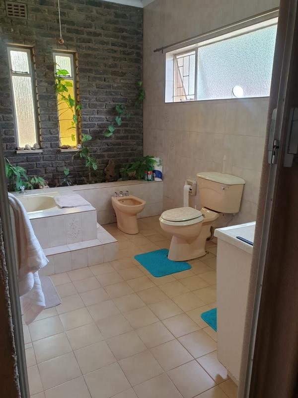 5 Bedroom Property for Sale in Carletonville Gauteng