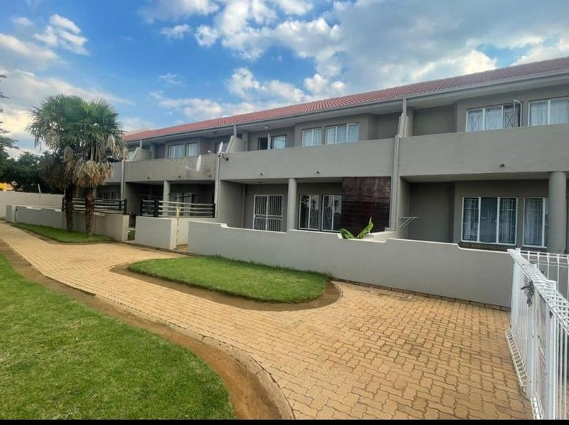 2 Bedroom Property for Sale in Bronkhorst Bay Gauteng