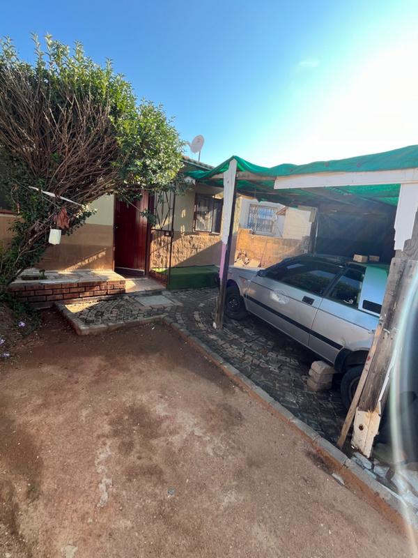 2 Bedroom Property for Sale in Olievenhoutbosch Gauteng