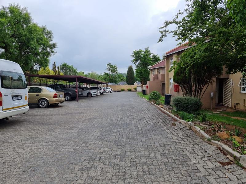 To Let 2 Bedroom Property for Rent in Vorna Valley Gauteng