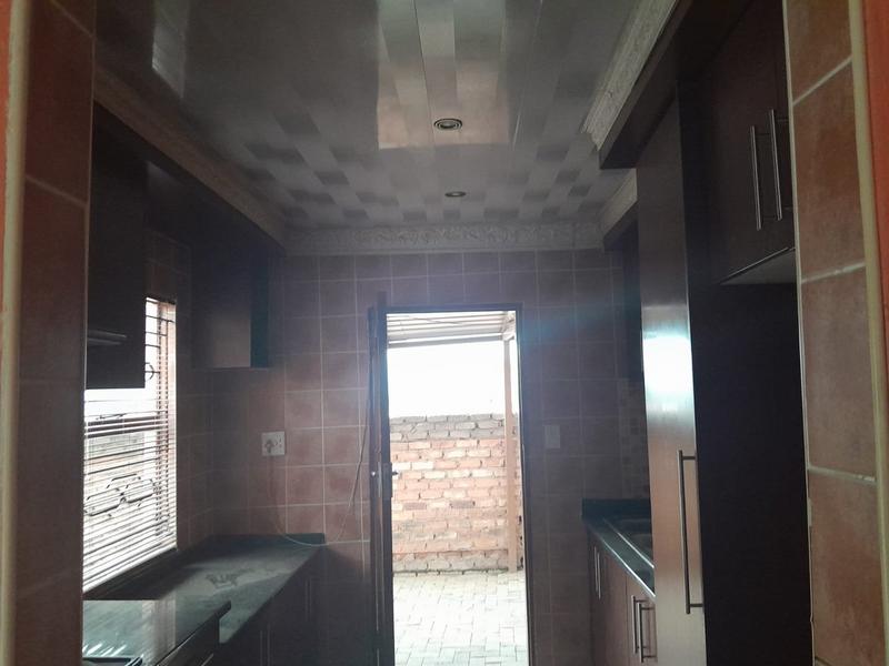 3 Bedroom Property for Sale in Lotus Gardens Gauteng