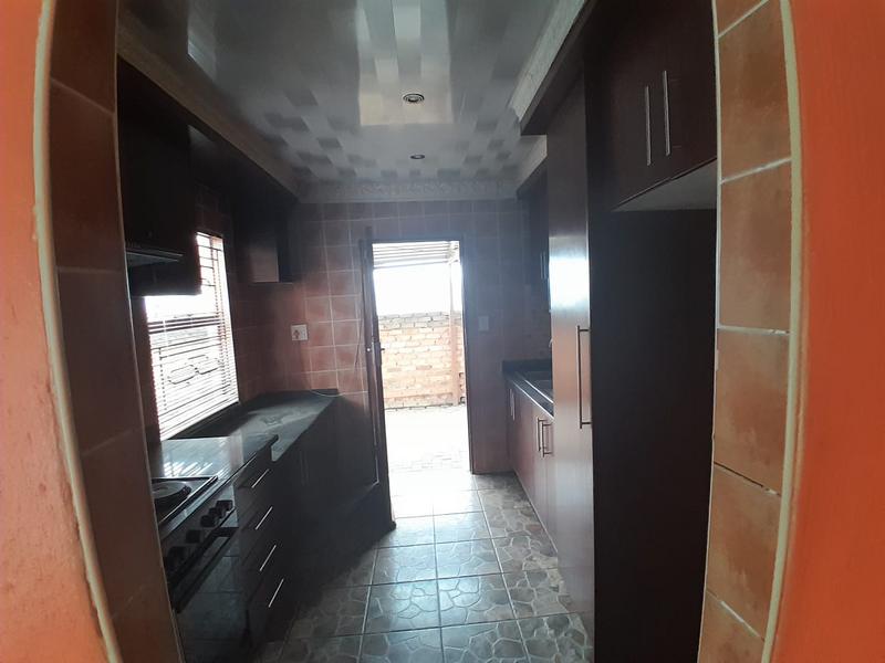 3 Bedroom Property for Sale in Lotus Gardens Gauteng