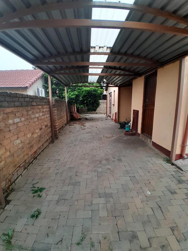 3 Bedroom Property for Sale in Lotus Gardens Gauteng