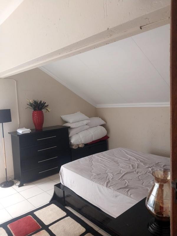 3 Bedroom Property for Sale in Erand Gardens Gauteng