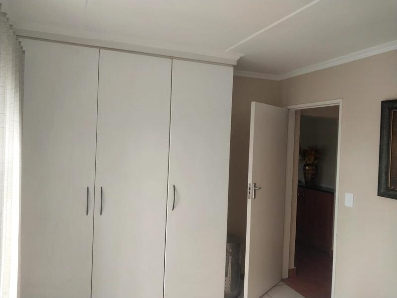 3 Bedroom Property for Sale in Erand Gardens Gauteng