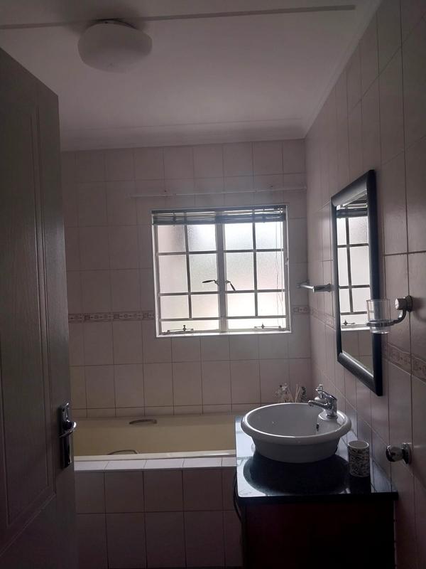 3 Bedroom Property for Sale in Erand Gardens Gauteng