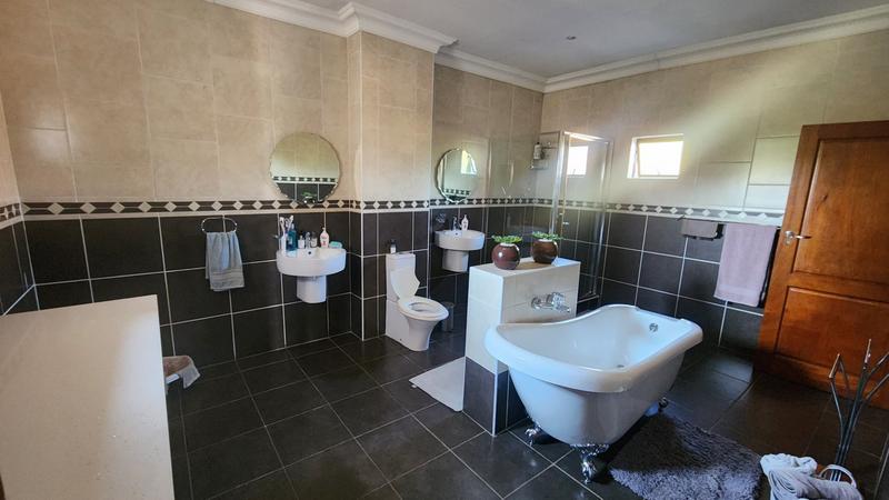 3 Bedroom Property for Sale in Zambezi Country Estate Gauteng