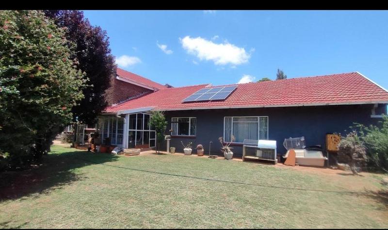 5 Bedroom Property for Sale in Carletonville Gauteng