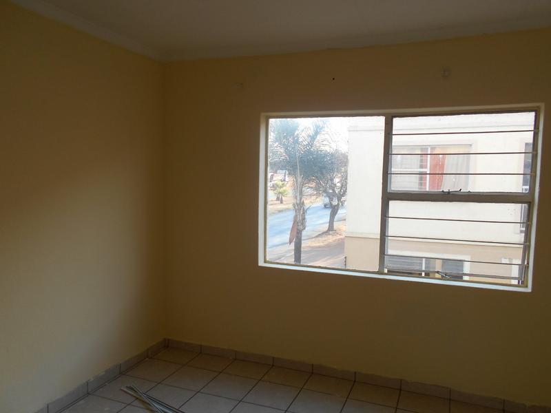 To Let 2 Bedroom Property for Rent in Randgate Gauteng