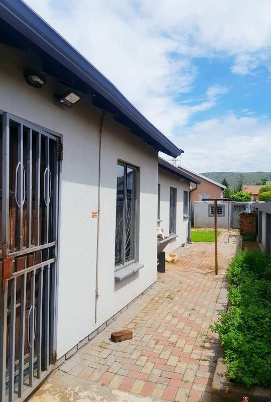 3 Bedroom Property for Sale in Kirkney Gauteng