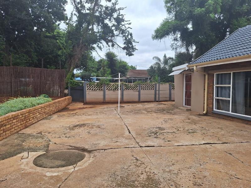 3 Bedroom Property for Sale in Casseldale Gauteng