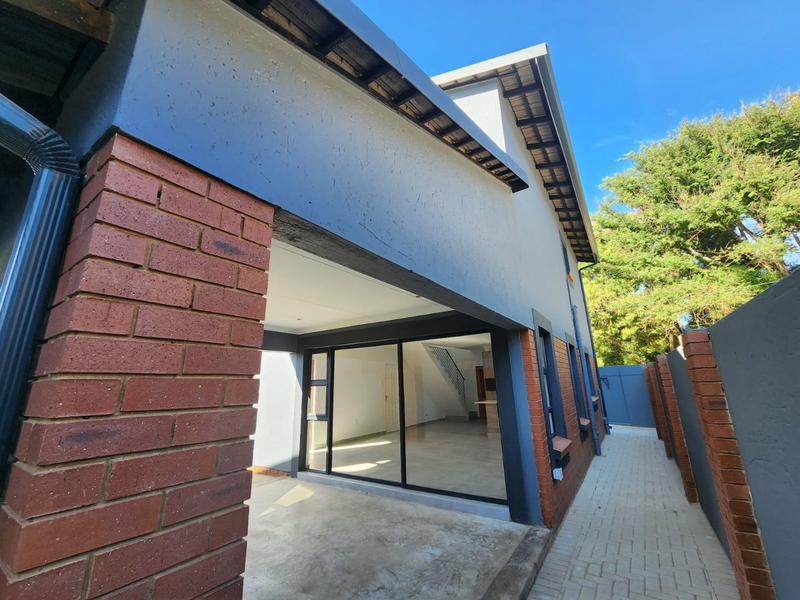 3 Bedroom Property for Sale in Greenhills Gauteng