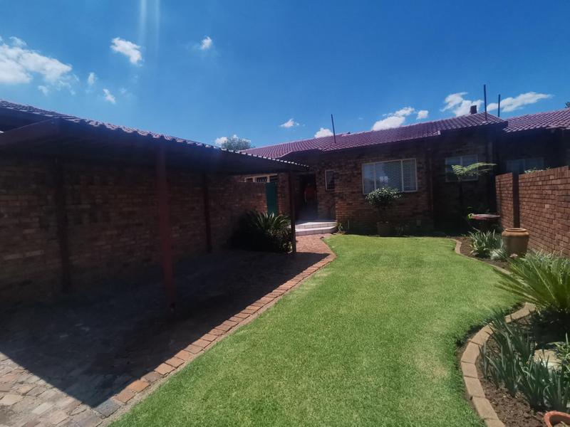 3 Bedroom Property for Sale in Sunward Park Gauteng