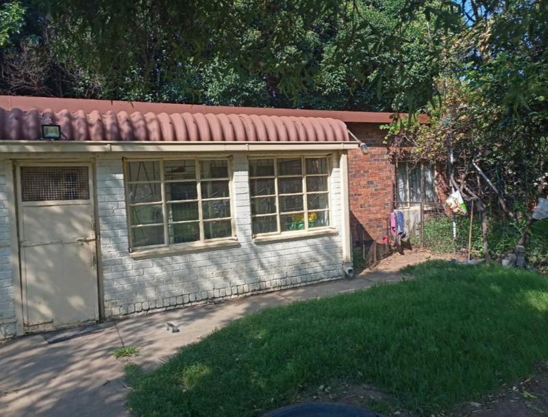 2 Bedroom Property for Sale in Buyscelia Gauteng