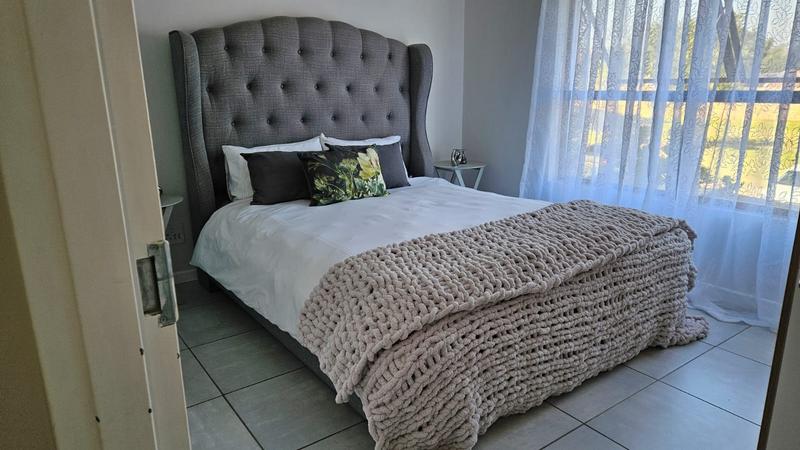 1 Bedroom Property for Sale in Midridge Park Gauteng