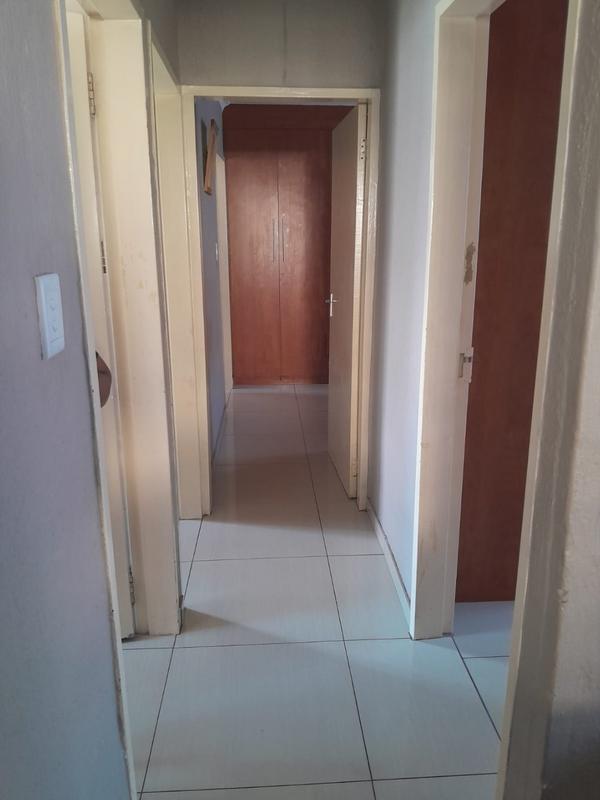 3 Bedroom Property for Sale in Lotus Gardens Gauteng