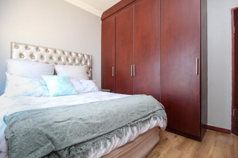 5 Bedroom Property for Sale in Amberfield Manor Gauteng