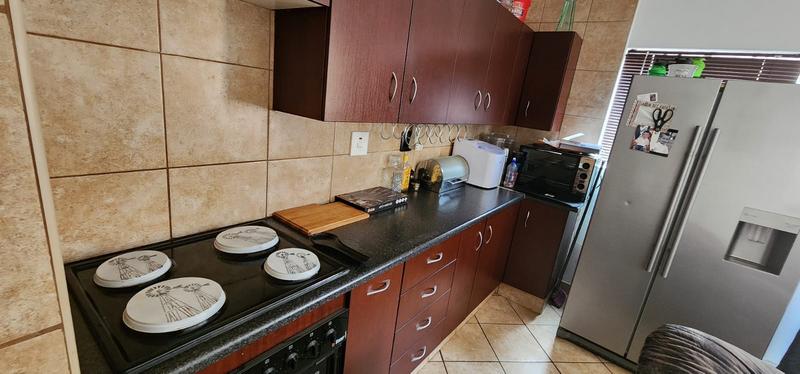 To Let 2 Bedroom Property for Rent in Eike Park Gauteng