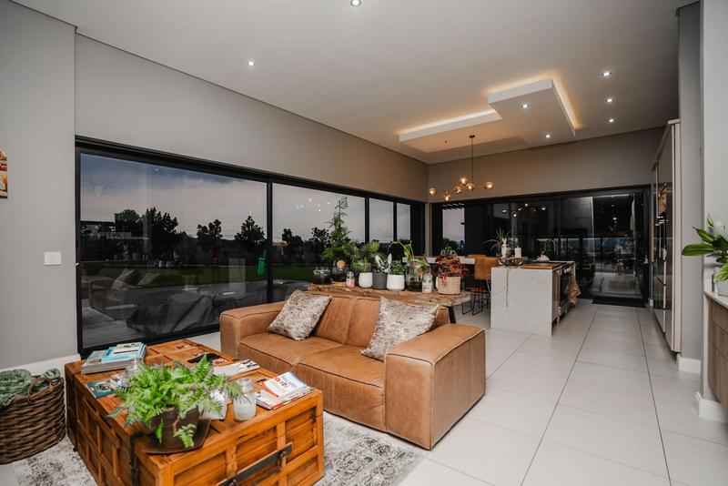 7 Bedroom Property for Sale in Midstream Ridge Gauteng