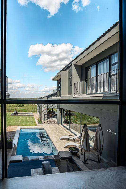 7 Bedroom Property for Sale in Midstream Ridge Gauteng