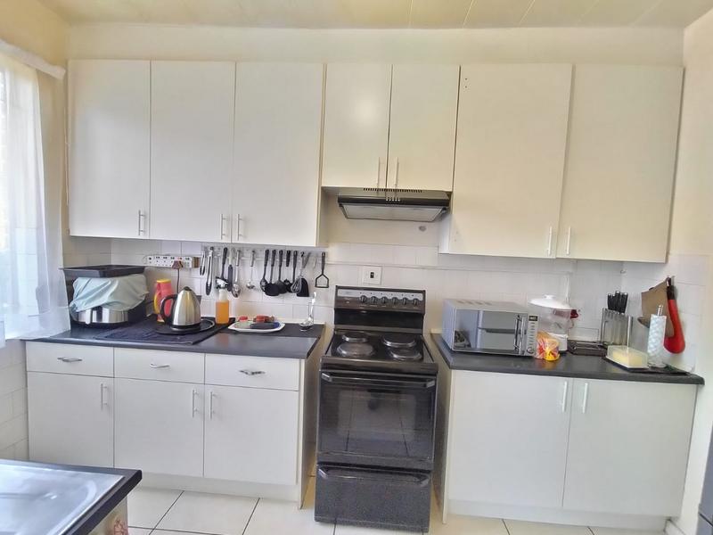 2 Bedroom Property for Sale in Eldoraigne Gauteng