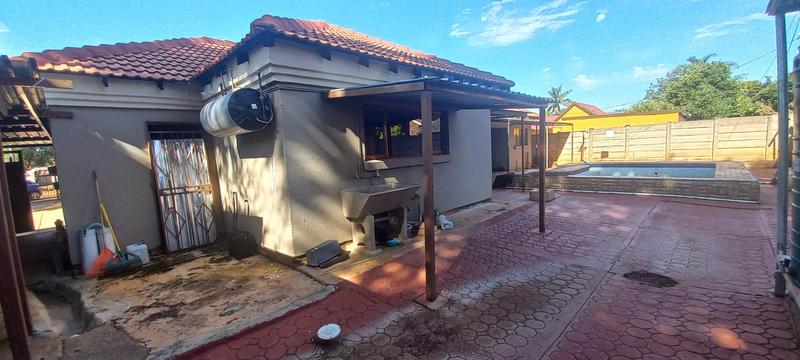 4 Bedroom Property for Sale in Chantelle Gauteng