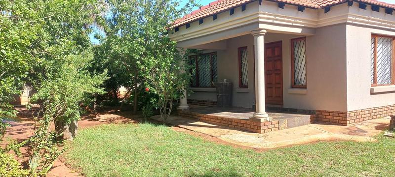 4 Bedroom Property for Sale in Chantelle Gauteng